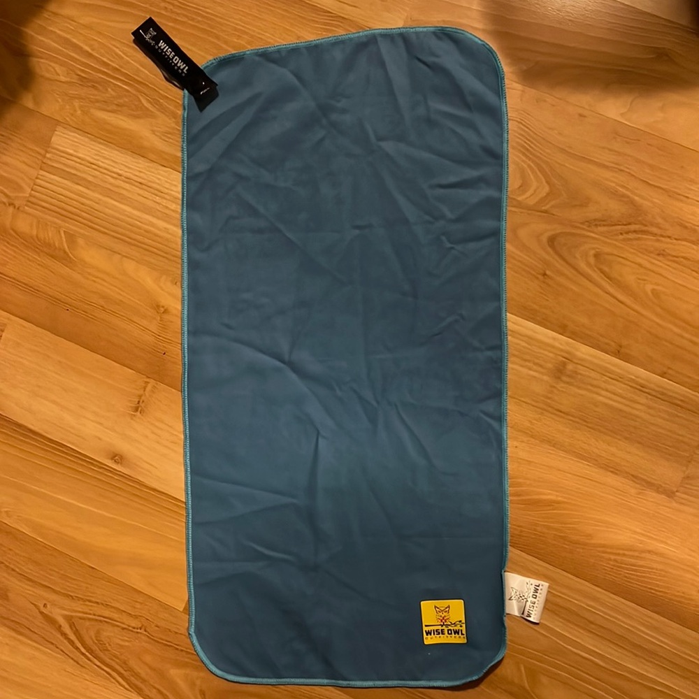 Wise Owl Outfitters Camping wash cloth Towel - Camping Accessories, Quick Dry